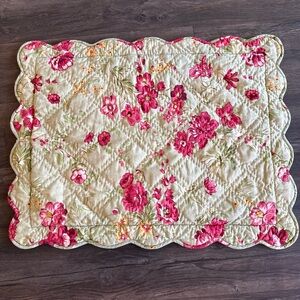 Pottery Barn QUILTED REVERSIBLE FLORAL PILLOW SHAMS SCALLOPED EDGES 30”x24”